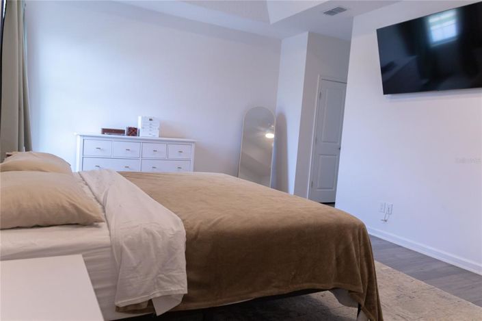 Image No.58-5 Bed Property for sale