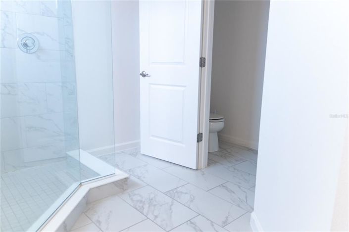 Image No.68-5 Bed Property for sale