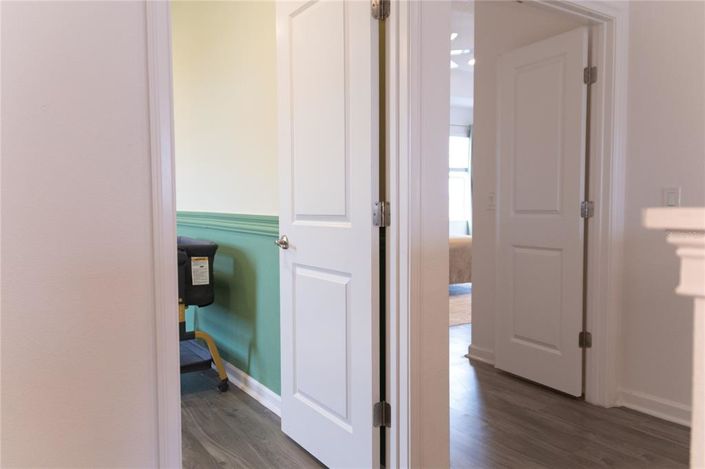 Image No.70-5 Bed Property for sale