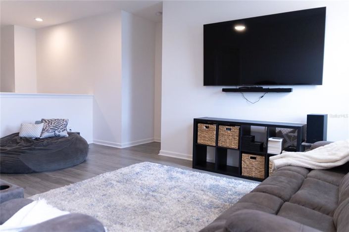 Image No.73-5 Bed Property for sale