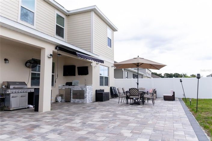 Image No.81-5 Bed Property for sale