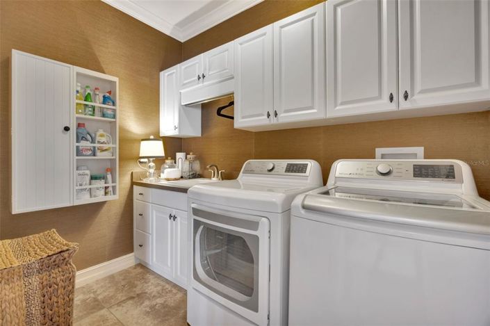 Image No.37-4 Bed Property for sale