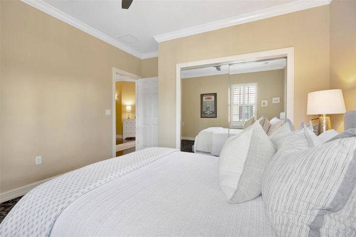 Image No.38-4 Bed Property for sale