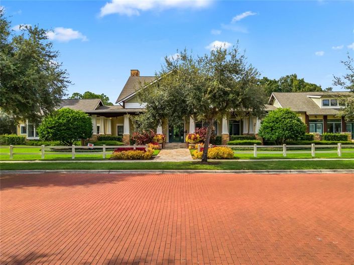 Image No.76-4 Bed Property for sale