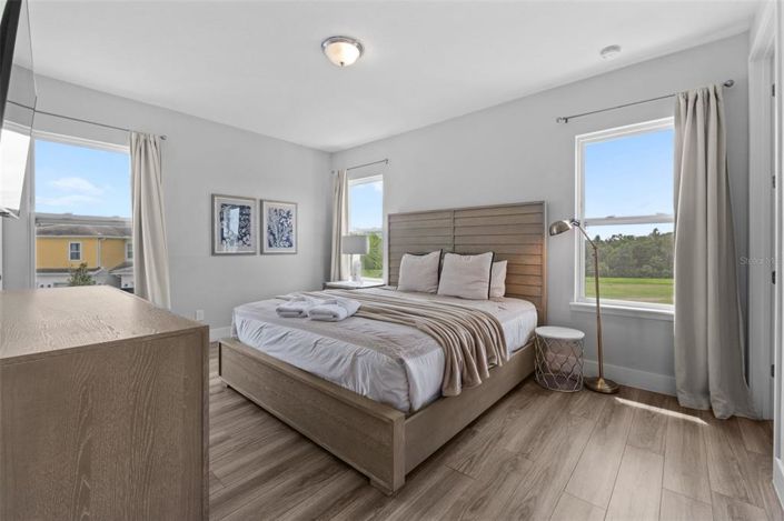 Image No.27-3 Bed Townhouse for sale