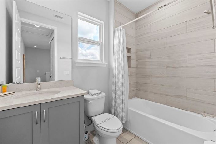 Image No.40-3 Bed Townhouse for sale