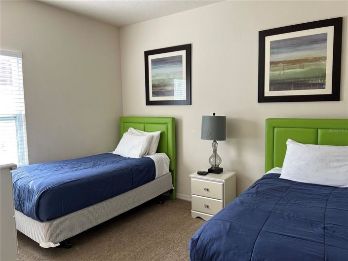 Image No.13-4 Bed Townhouse for sale