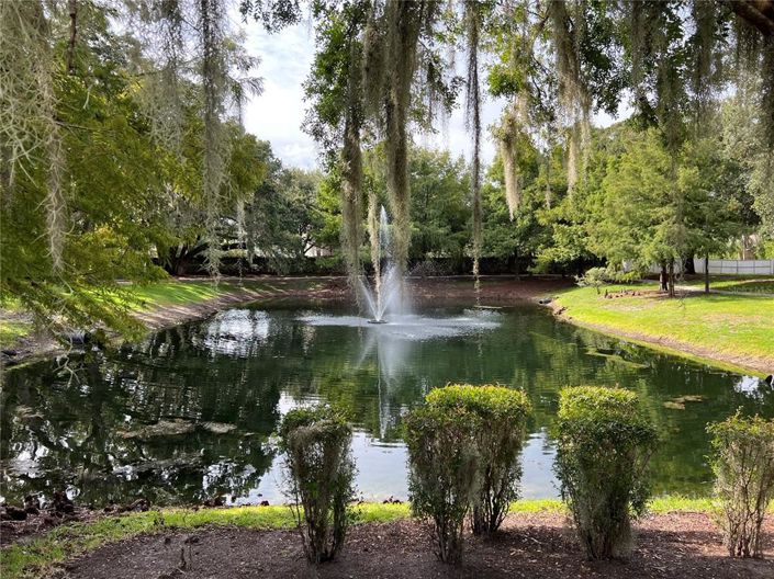 Image No.17-4 Bed Townhouse for sale