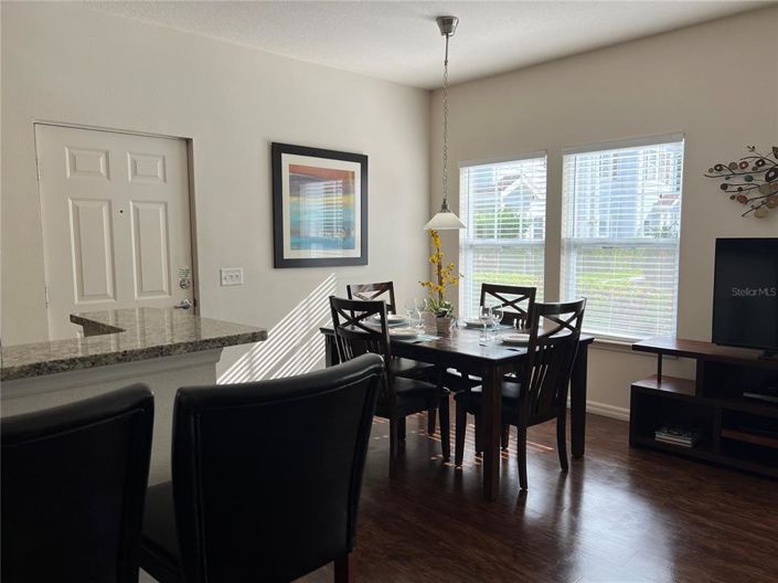 Image No.3-4 Bed Townhouse for sale