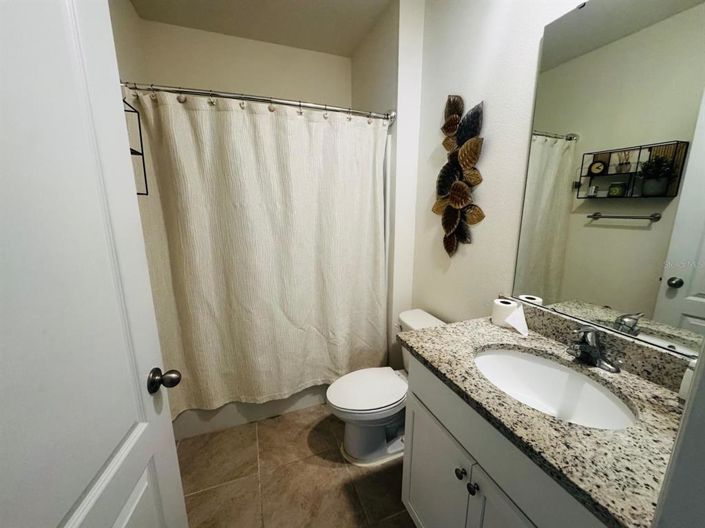 Image No.12-5 Bed Property for sale