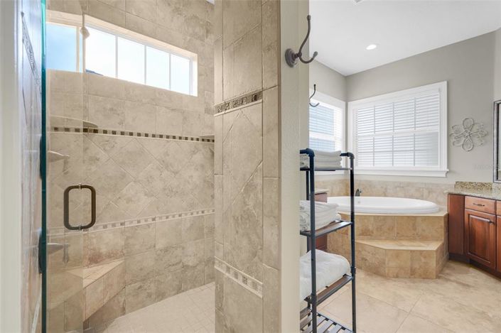 Image No.32-4 Bed Property for sale