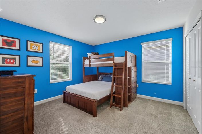 Image No.22-8 Bed Property for sale