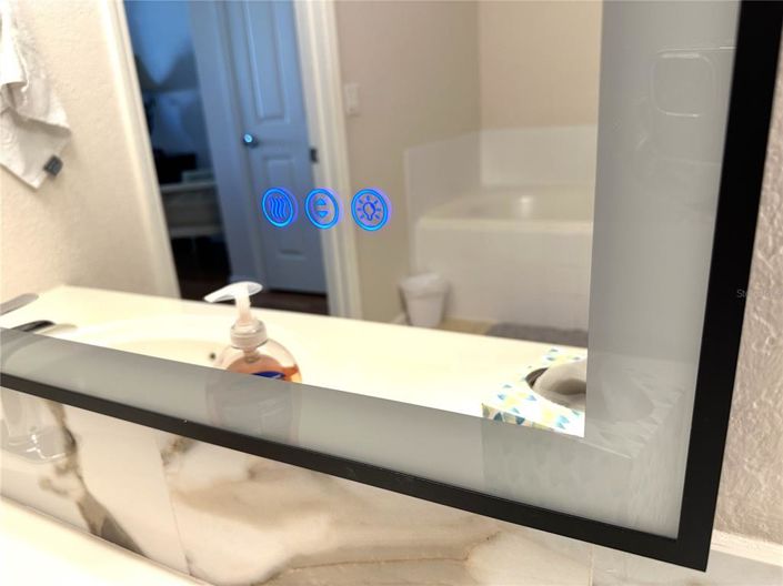 Image No.19-3 Bed Property for sale