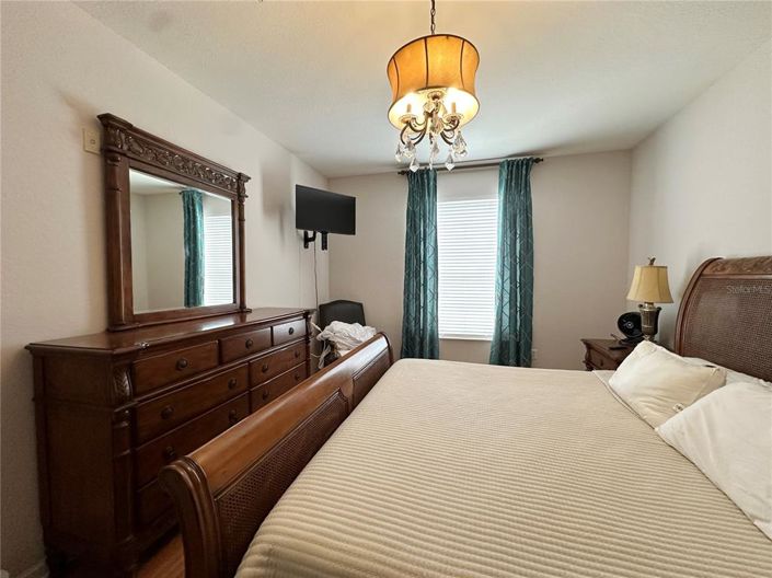 Image No.27-3 Bed Property for sale