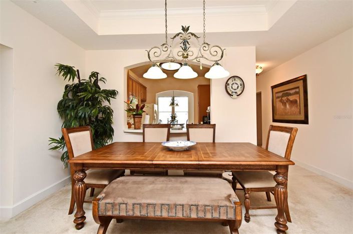 Image No.19-3 Bed Property for sale