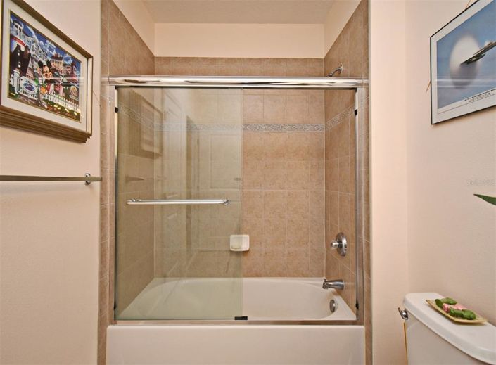 Image No.23-3 Bed Property for sale