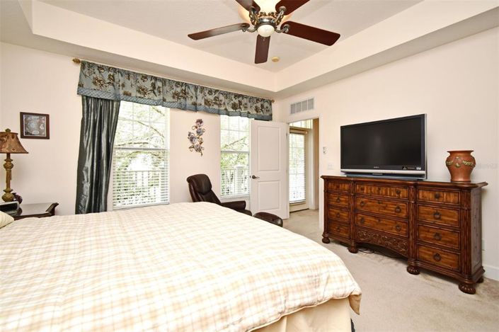 Image No.25-3 Bed Property for sale