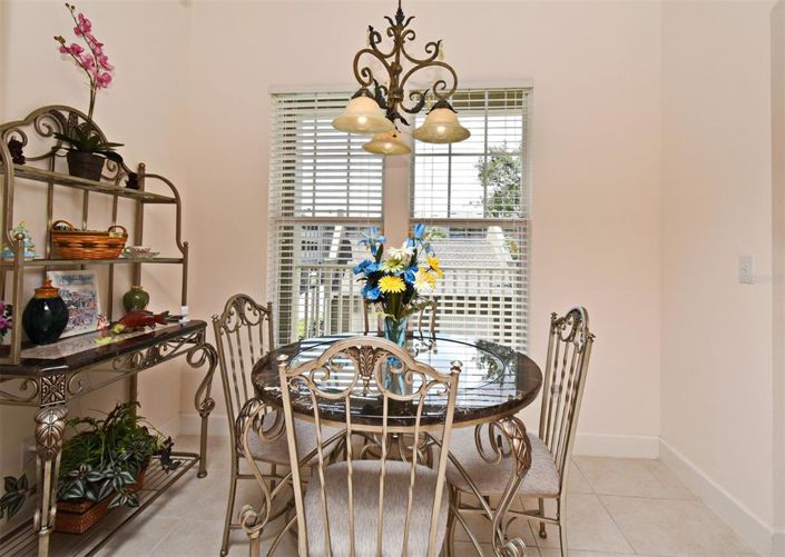 Image No.5-3 Bed Property for sale