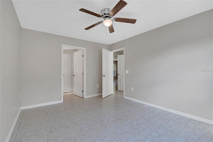 Image No.14-Propriété de 4 chambres à vendre à Davenport