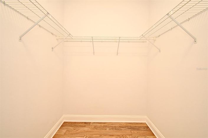 Image No.24-3 Bed Property for sale