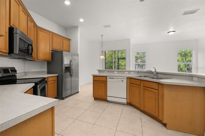 Image No.24-4 Bed Property for sale