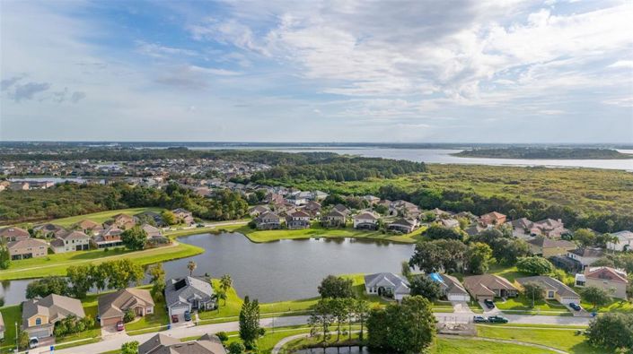 Image No.66-4 Bed Property for sale