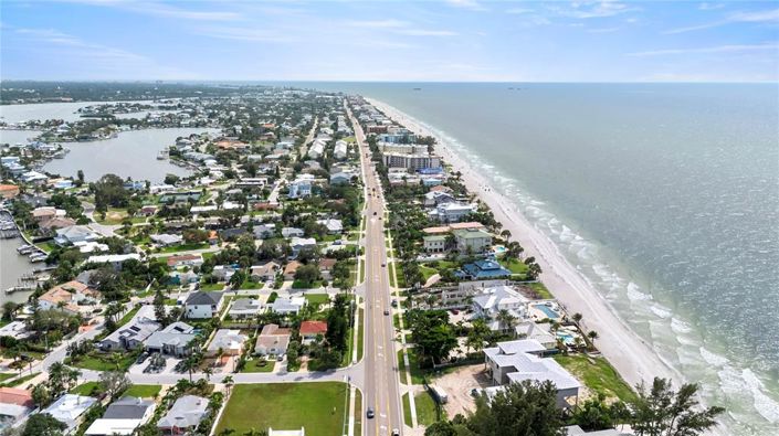 Image No.13-3 Bed Property for sale