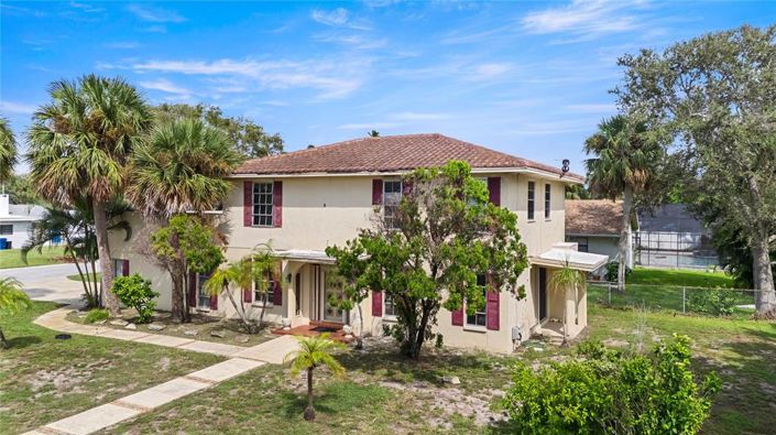 Image No.17-3 Bed Property for sale