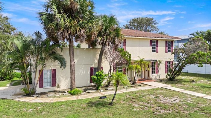 Image No.18-3 Bed Property for sale