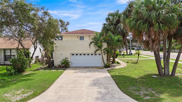 Image No.2-3 Bed Property for sale