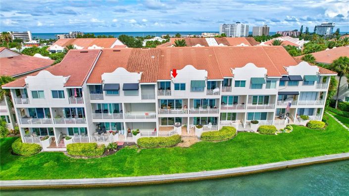 Image No.2-4 Bed Townhouse for sale