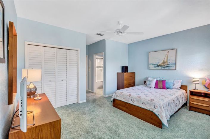 Image No.34-4 Bed Townhouse for sale