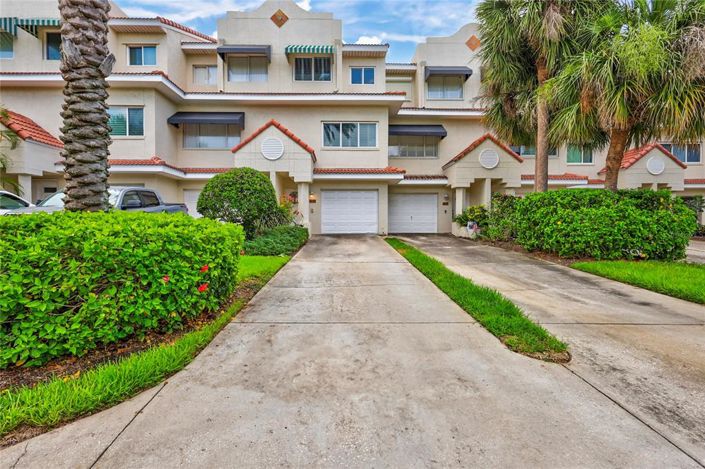 Image No.5-4 Bed Townhouse for sale