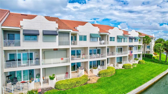 Image No.51-4 Bed Townhouse for sale