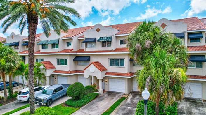 Image No.52-4 Bed Townhouse for sale