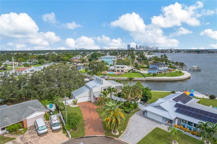 Image No.2-3 Bed Property for sale