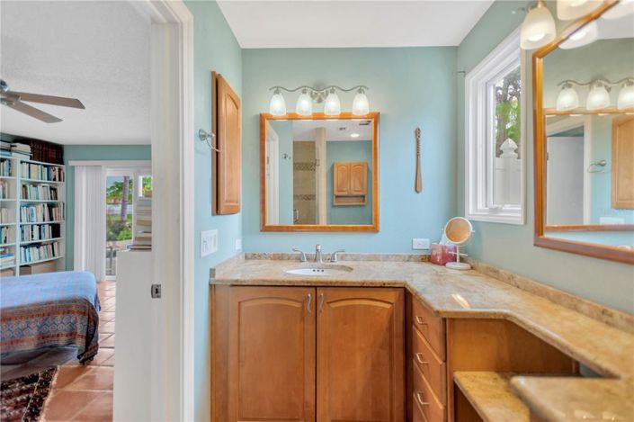 Image No.23-3 Bed Property for sale