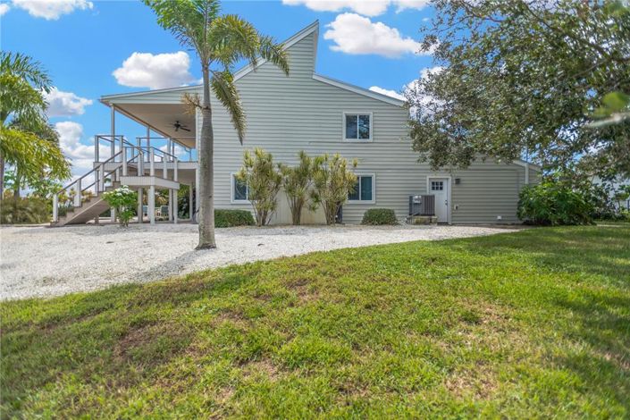 Image No.28-3 Bed Property for sale