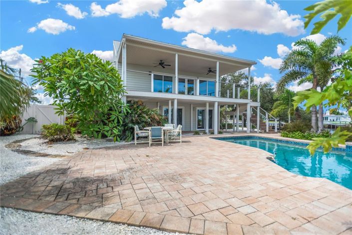 Image No.30-3 Bed Property for sale