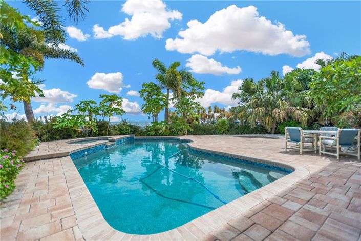 Image No.34-3 Bed Property for sale