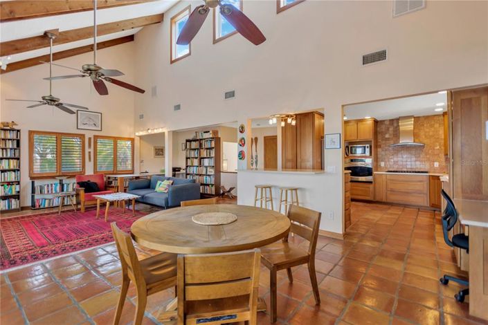 Image No.7-3 Bed Property for sale