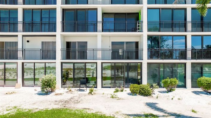 Image No.3-Propriété de 2 chambres à vendre à Sarasota