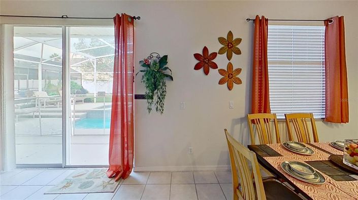 Image No.11-5 Bed Property for sale