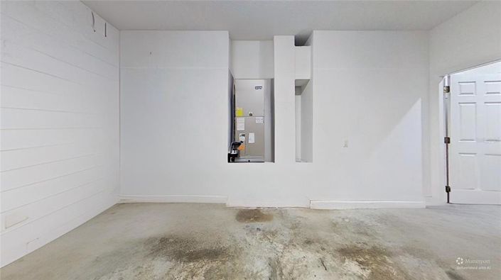 Image No.67-5 Bed Property for sale