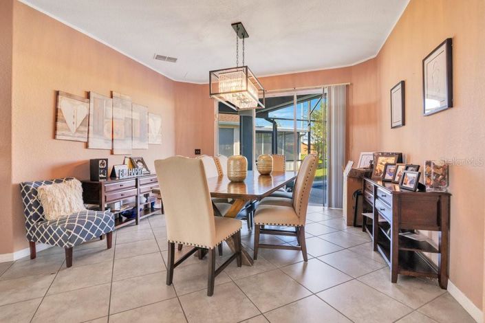 Image No.12-5 Bed Property for sale