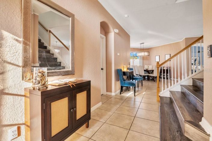 Image No.15-5 Bed Property for sale