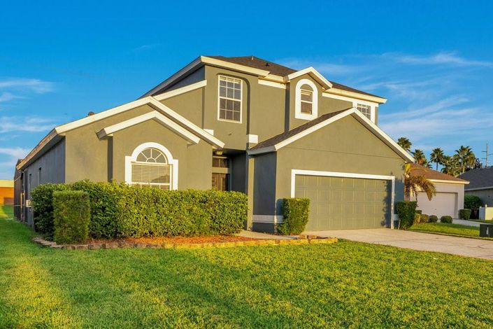 Image No.2-5 Bed Property for sale