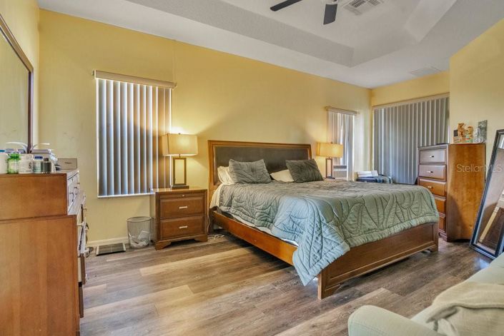 Image No.24-5 Bed Property for sale