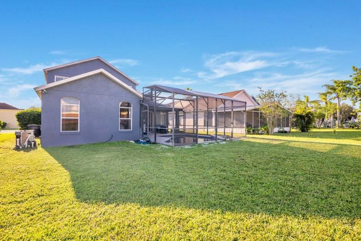 Image No.30-5 Bed Property for sale