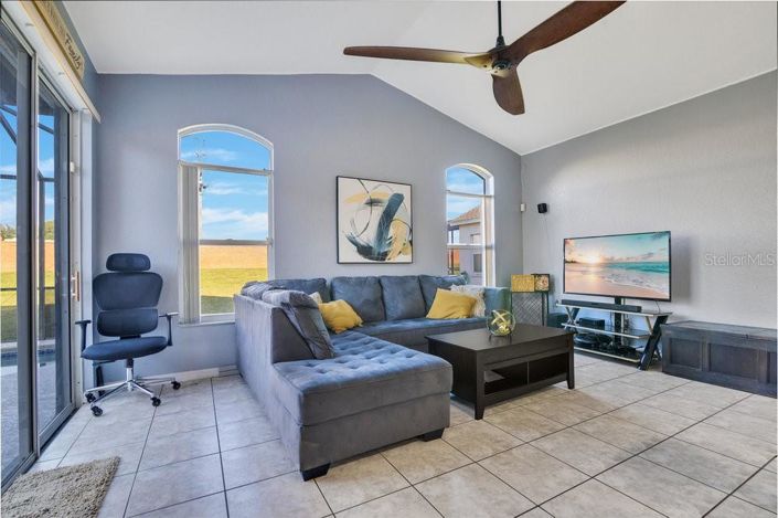 Image No.5-5 Bed Property for sale